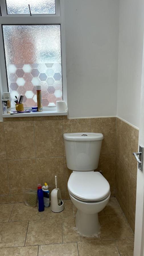 305 High Town Road Hostel Luton  Buitenkant foto